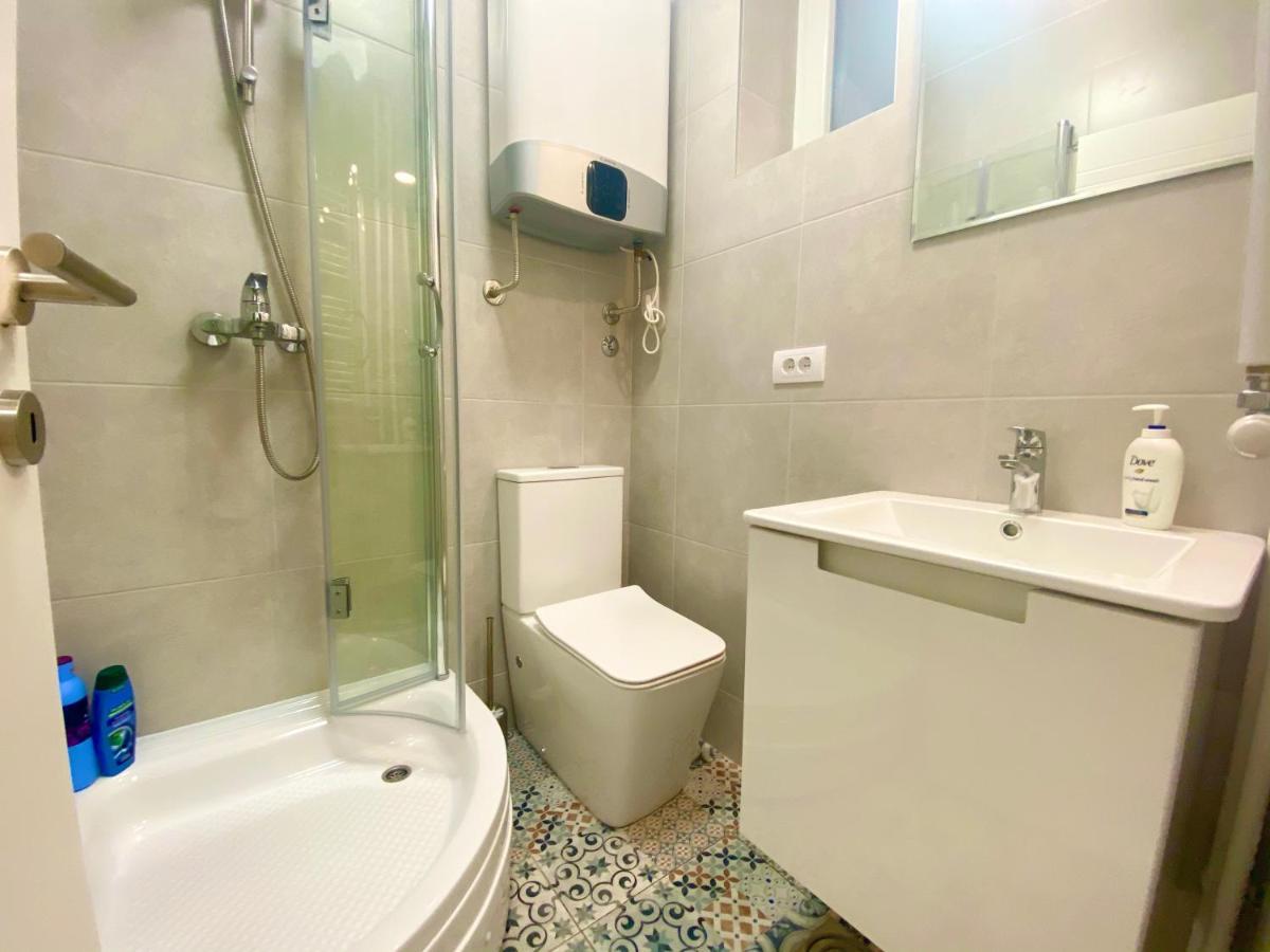 Uptown Girl Apartamento Belgrado Exterior foto